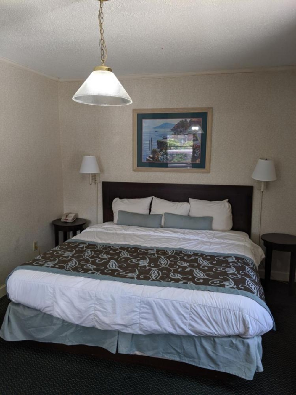 Azalea Inn & Suites